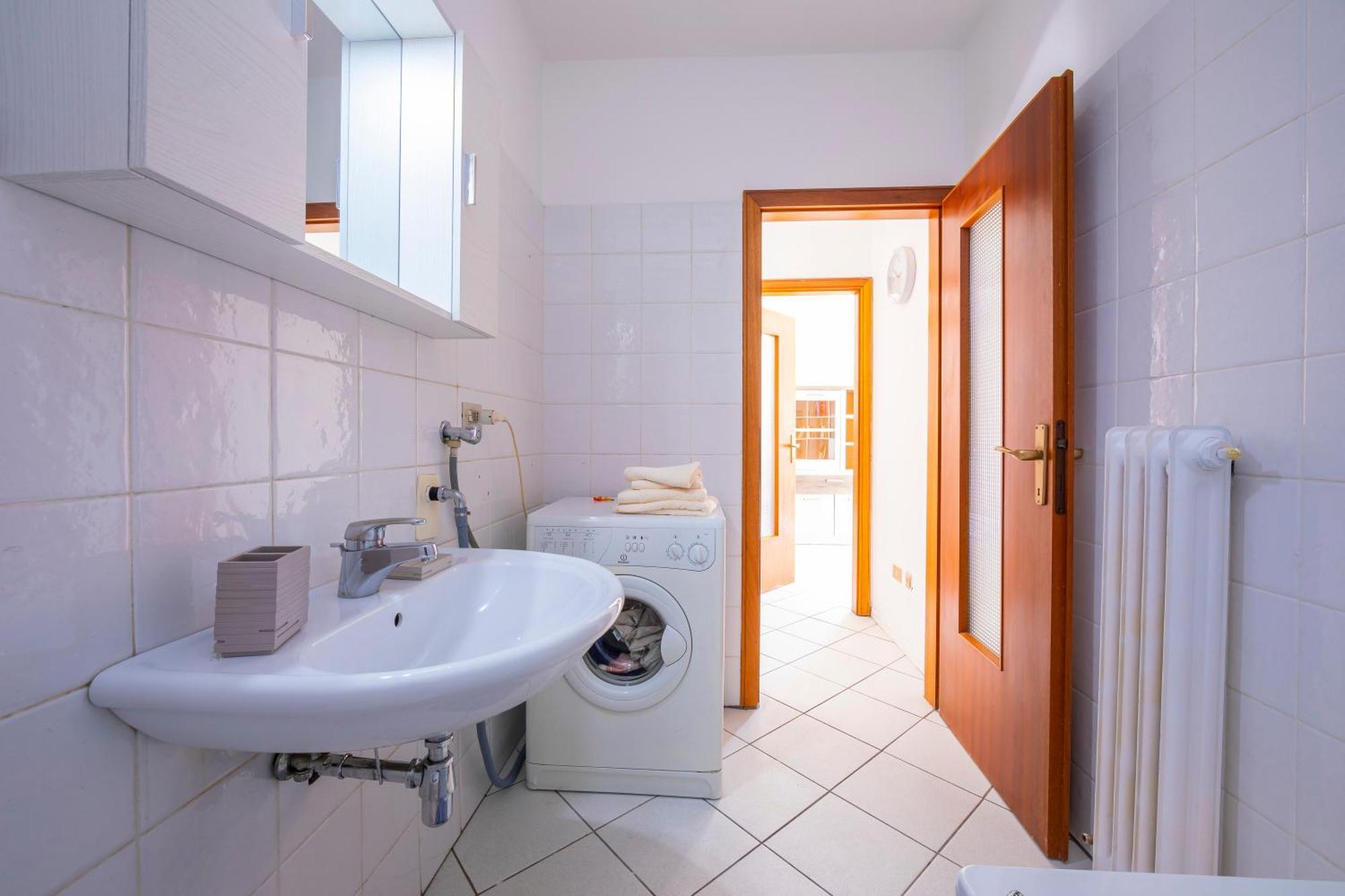 Dogana Best Lake View - Happy Rentals Torbole Sul Garda Bagian luar foto