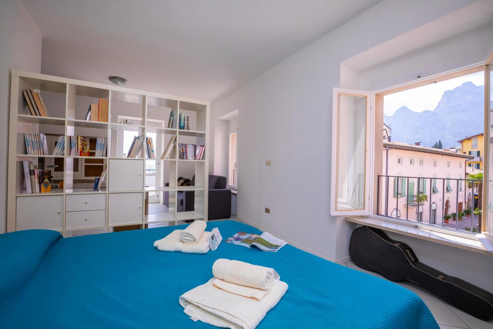 Dogana Best Lake View - Happy Rentals Torbole Sul Garda Bagian luar foto