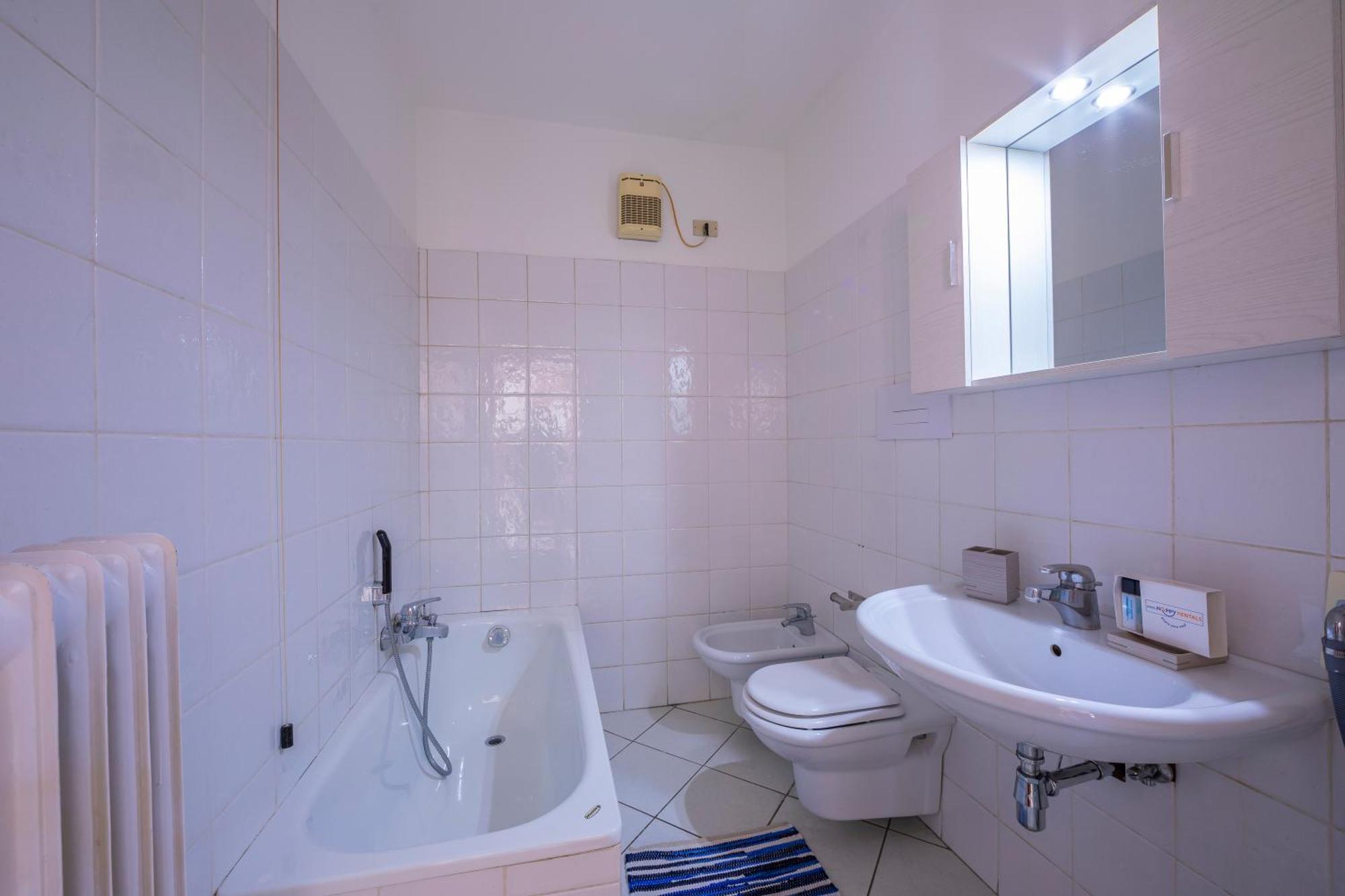 Dogana Best Lake View - Happy Rentals Torbole Sul Garda Bagian luar foto